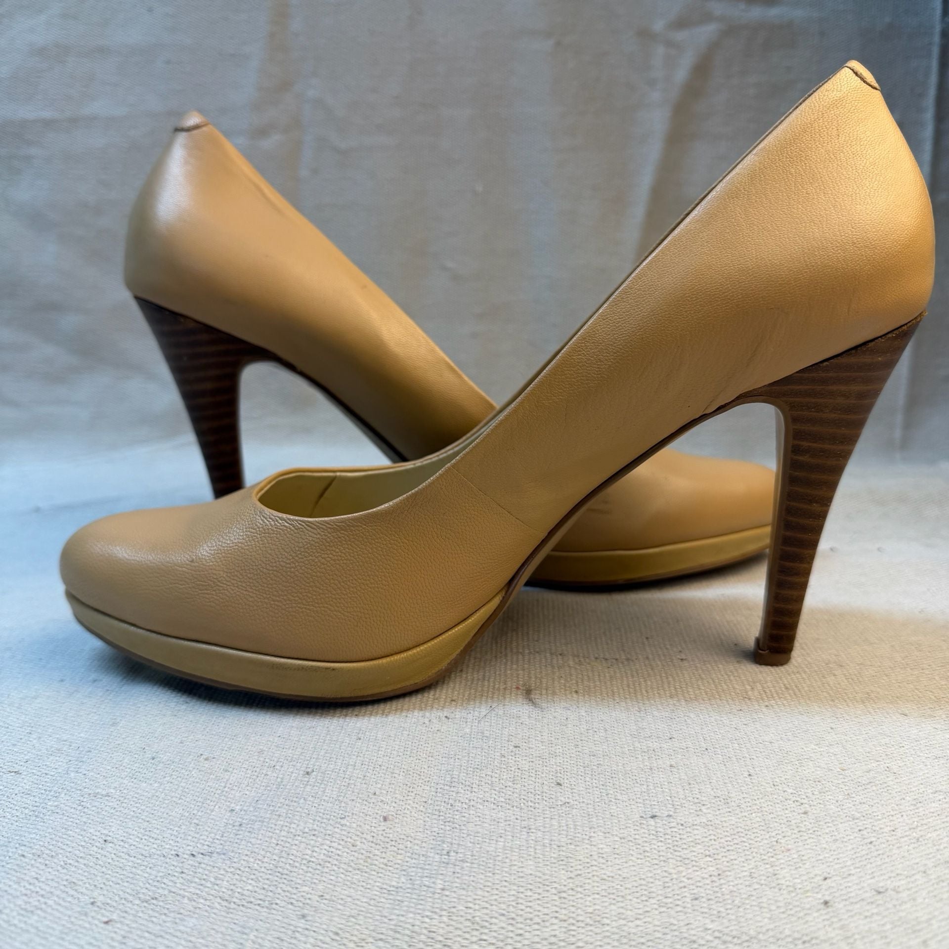 Nine West Nude Platform Pumps Stilettos Heels 9