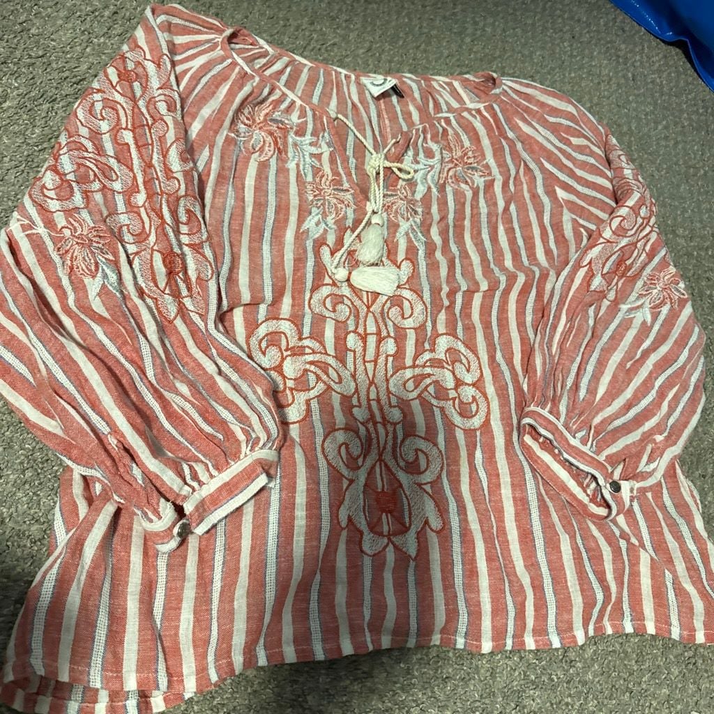 Akemi + Kin Anthropologie Audria Peasant Blouse...S 7
