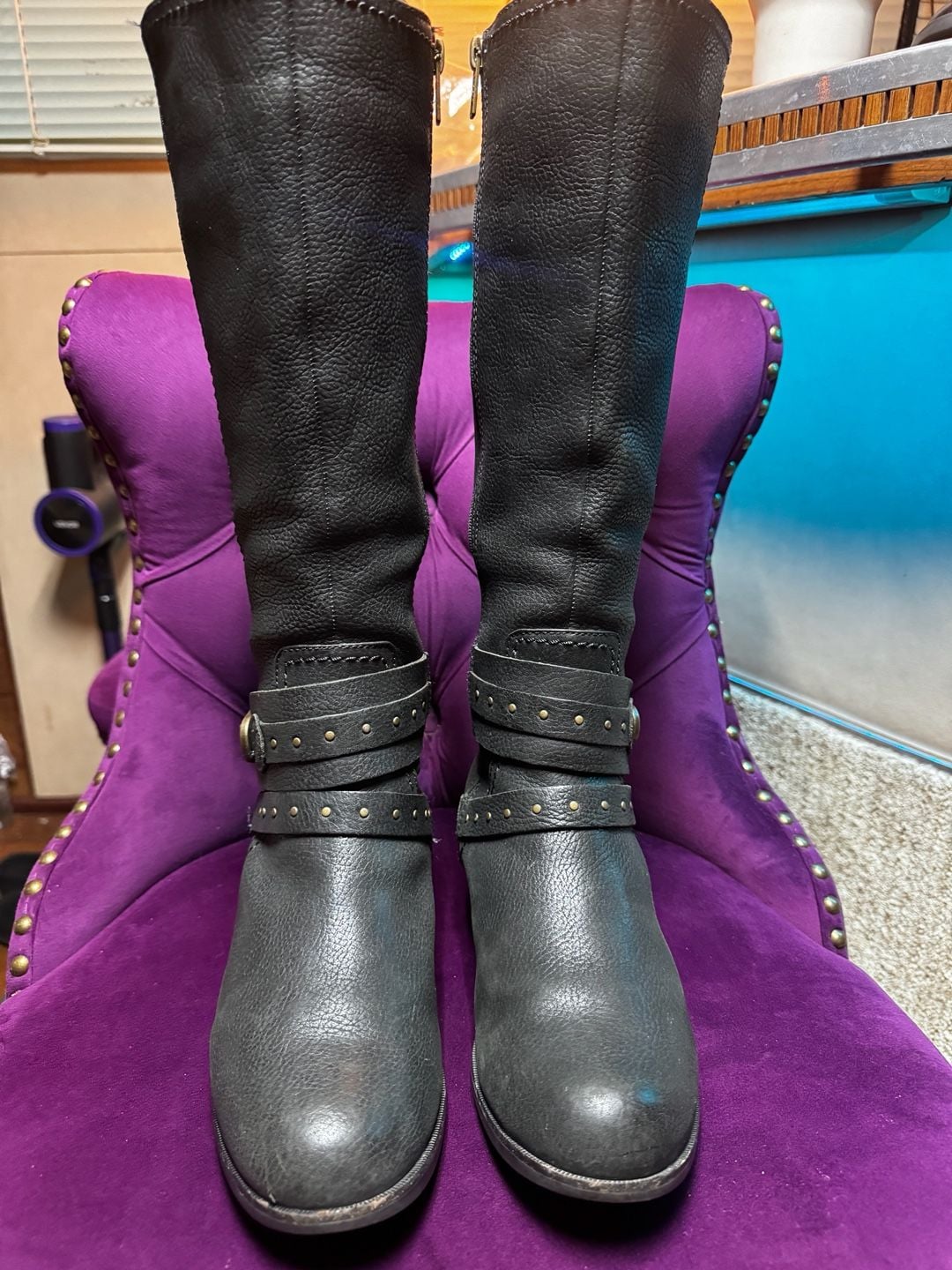 UGG Esplanade black leather riding boots zip women’s size 8 1/2 3