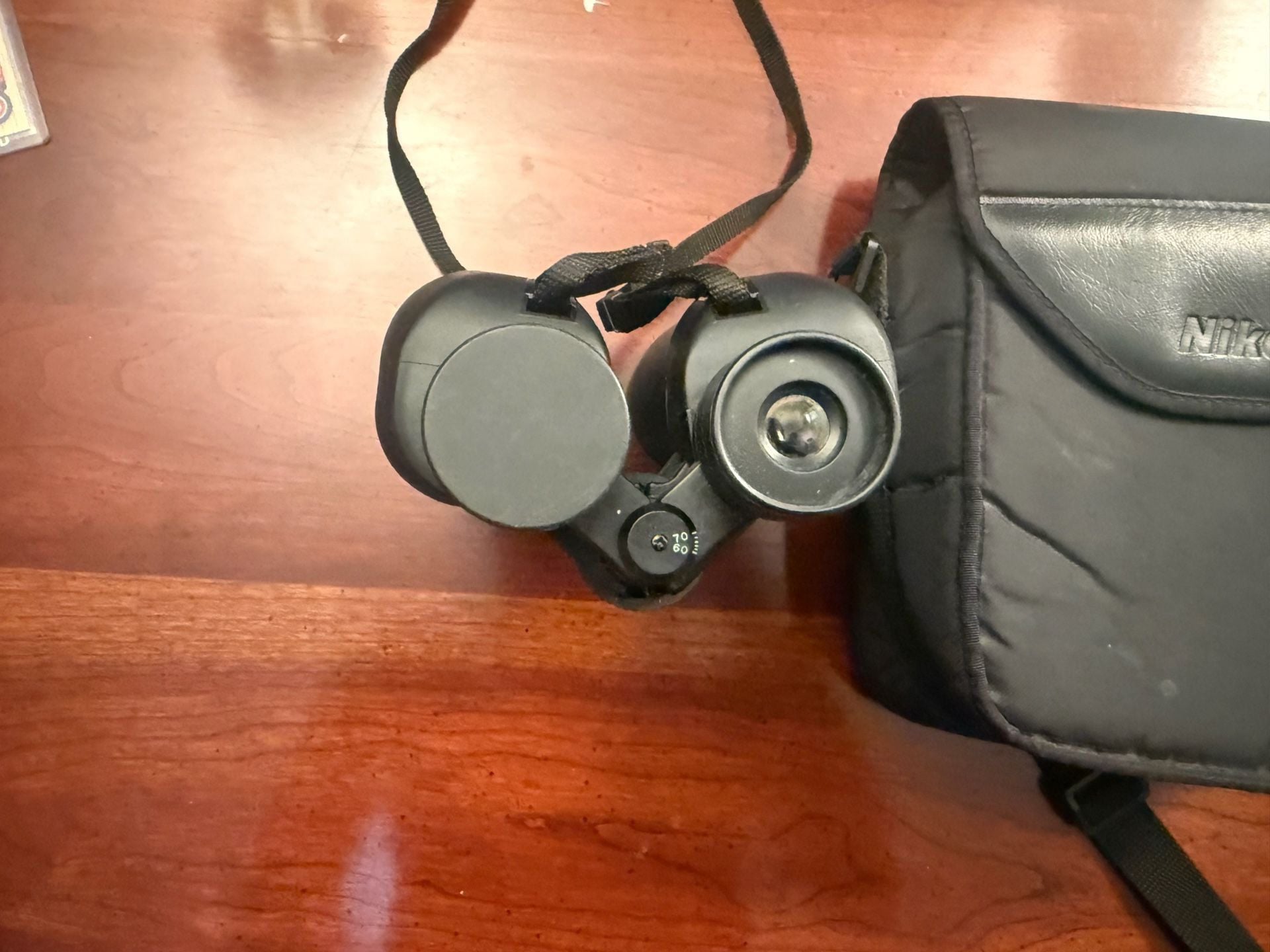 Nikon Action 10x50 6.5 Binoculars with Case 2