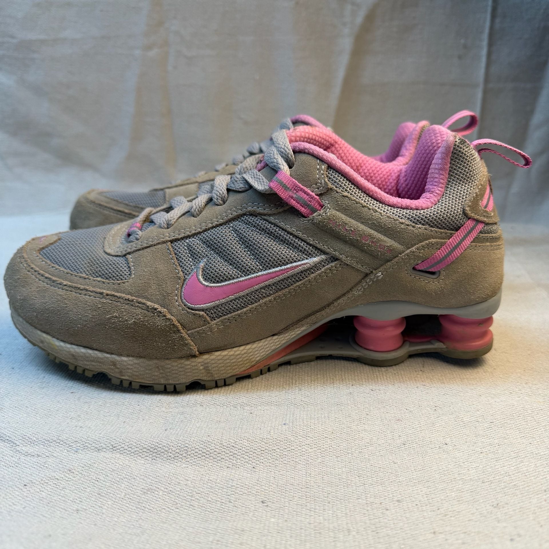 Nike Shox NZ Grey Pink Running Shoes 6