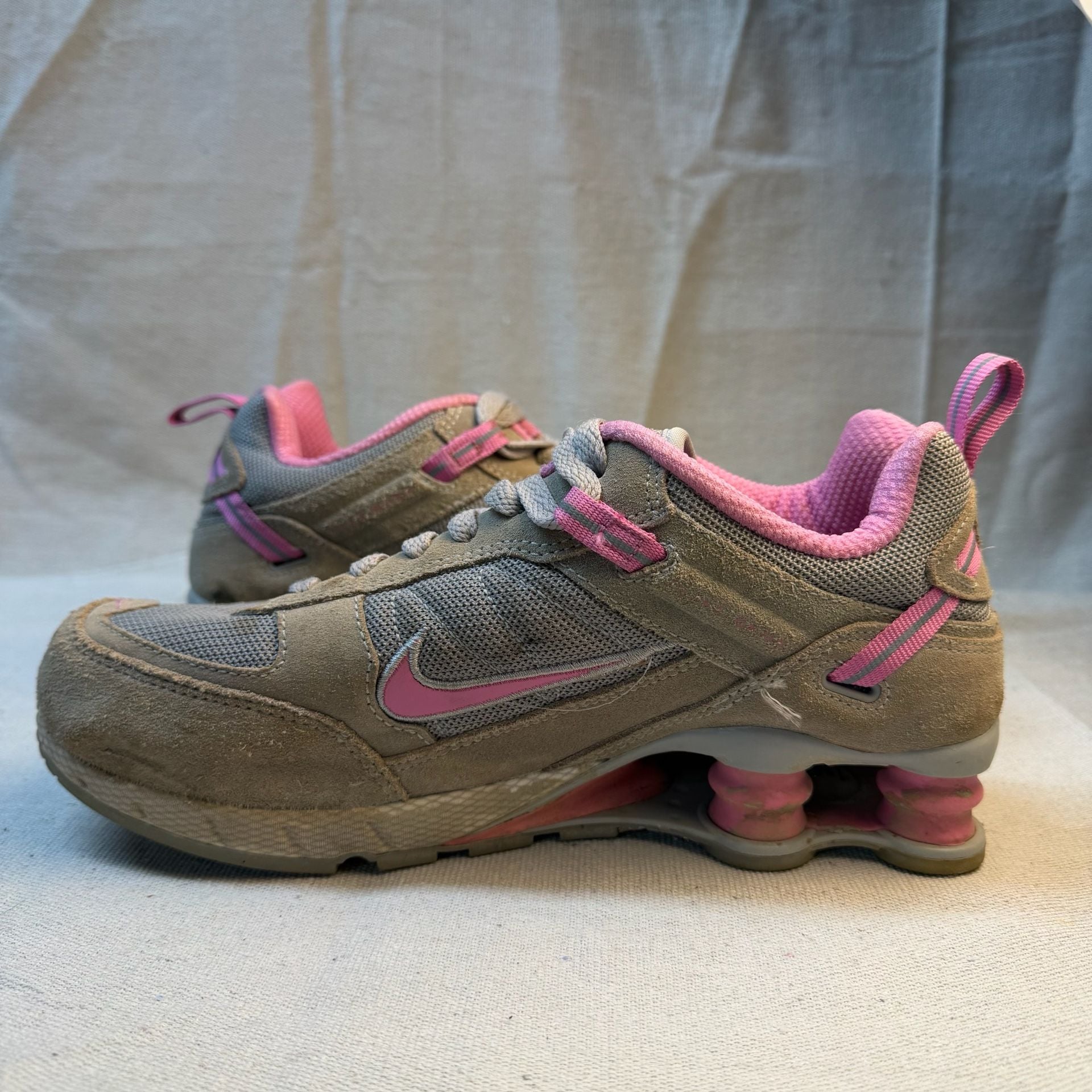 Nike Shox NZ Grey Pink Running Shoes 7
