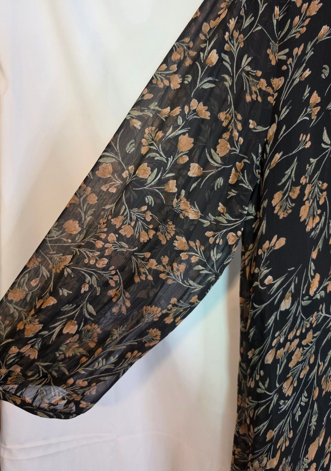 Calvin Klein Floral Dress Size 8 Black Chiffon Long Sleeve 5