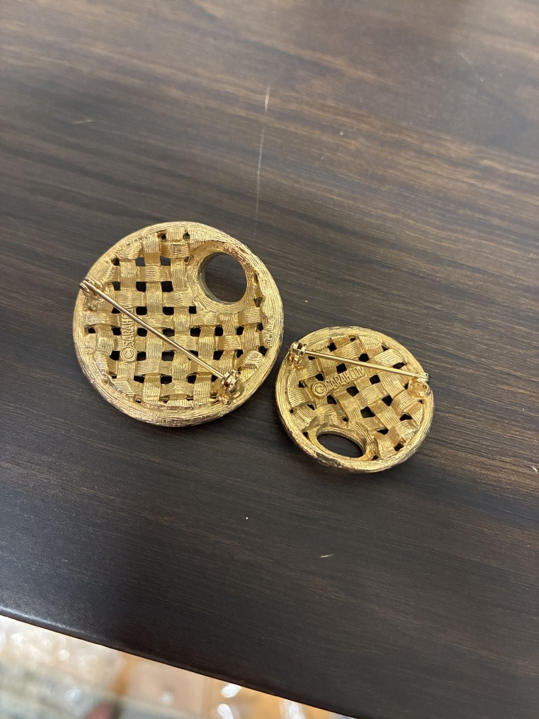 Sarah Coventry Gold Tone Woven Basketweave Round Brooch Pin Set 2
