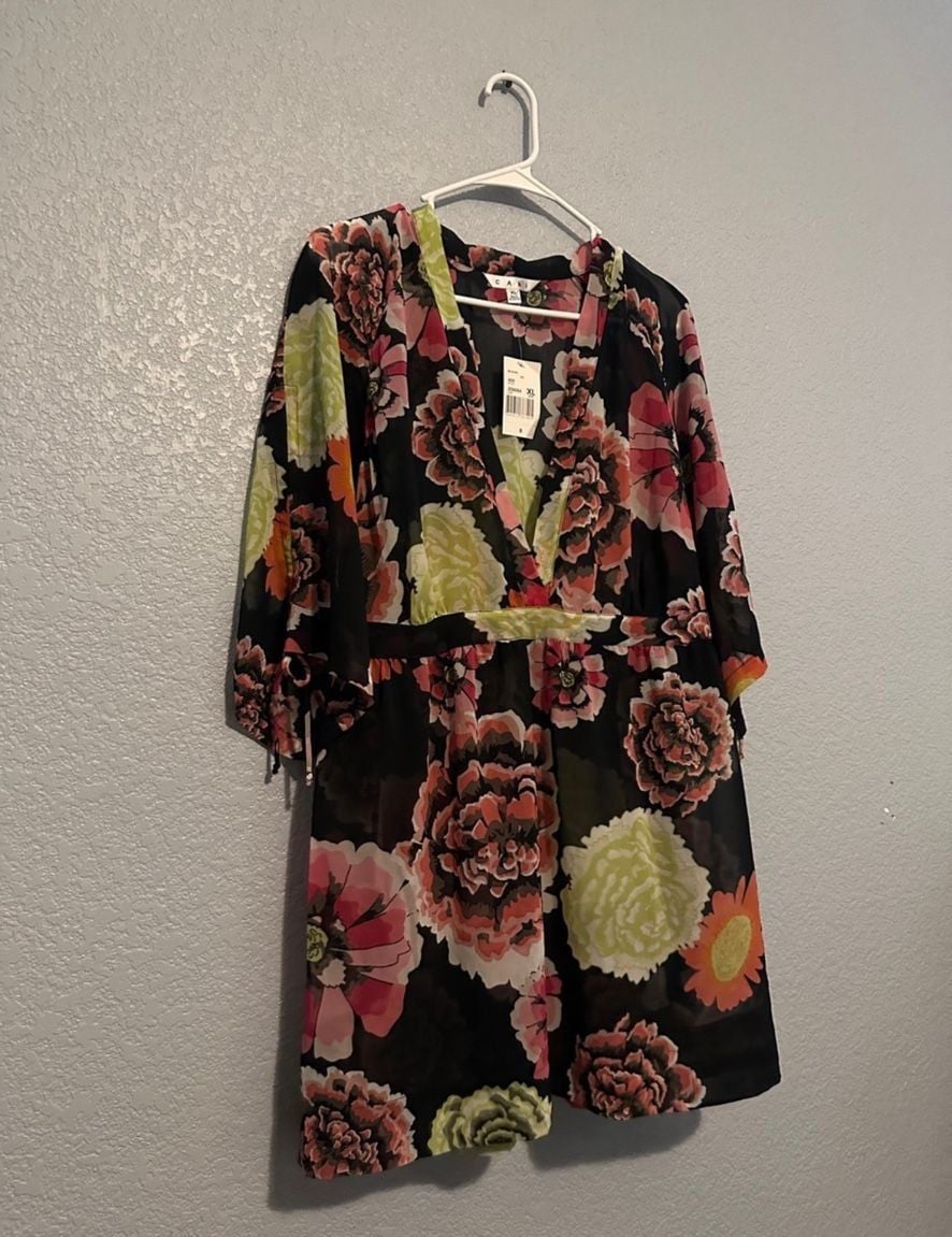 NEW CAbi Sheer Floral Tunic Blouse Size XL 3