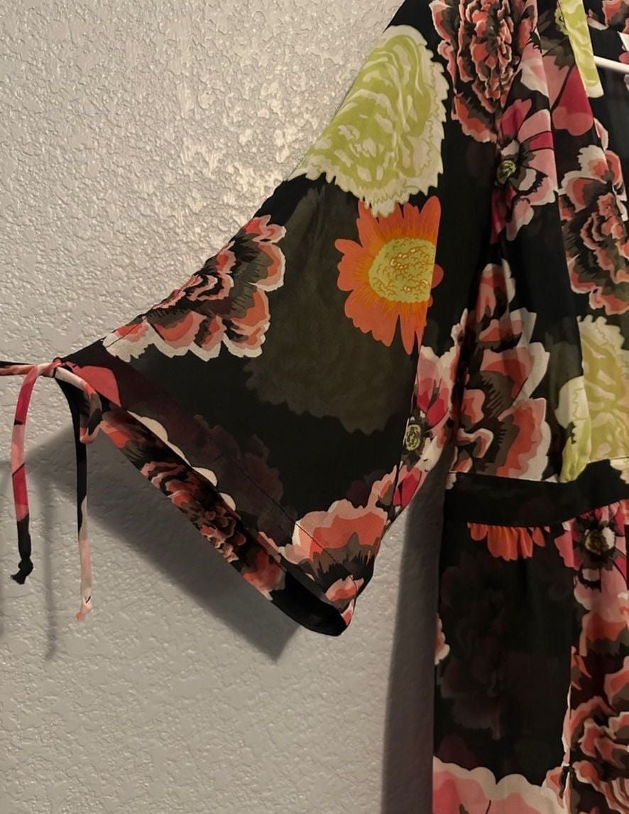 NEW CAbi Sheer Floral Tunic Blouse Size XL 4
