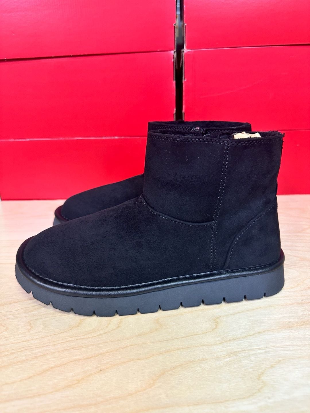 Universal Thread May Black Boots Size 6 6