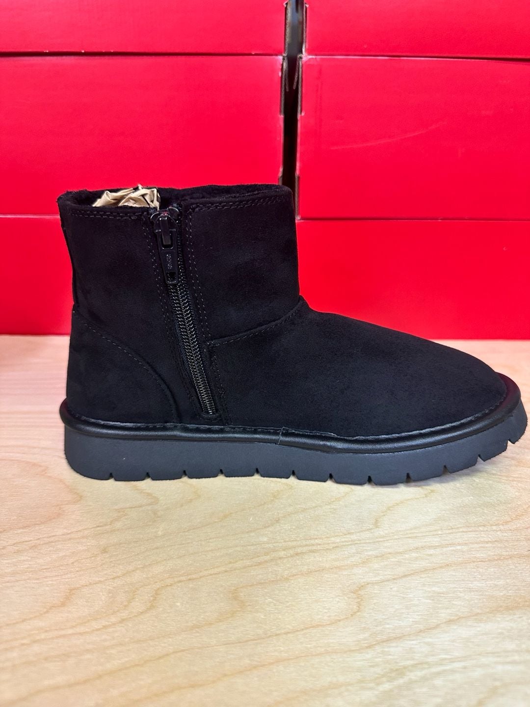 Universal Thread May Black Boots Size 6 8