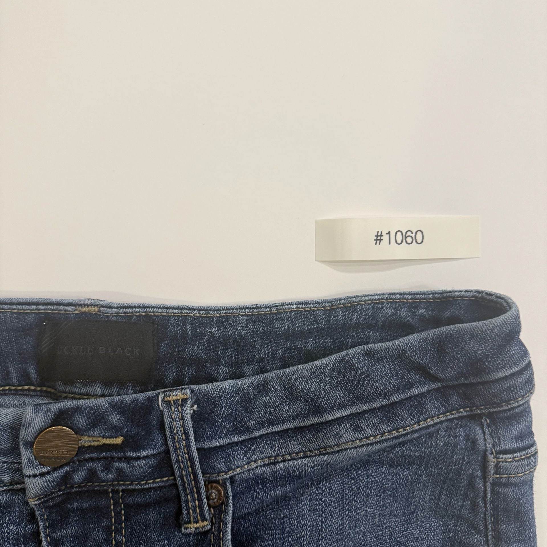 Buckle black Bootcut Jeans 30x32 4