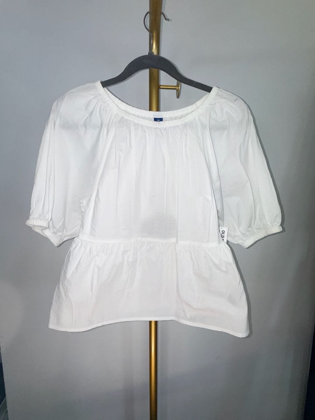 Old Navy Peplum Top Size XS White Cotton Short Puff Sleeve Cutout Back 2