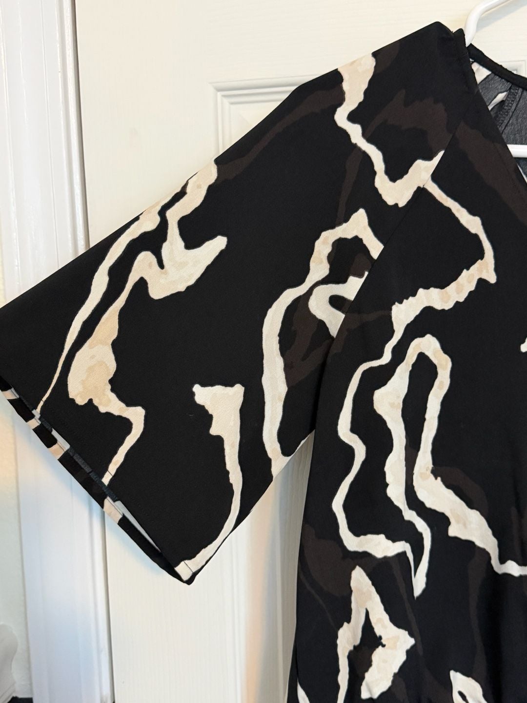 Nine West Abstract Tie Front Blouse Size M 5
