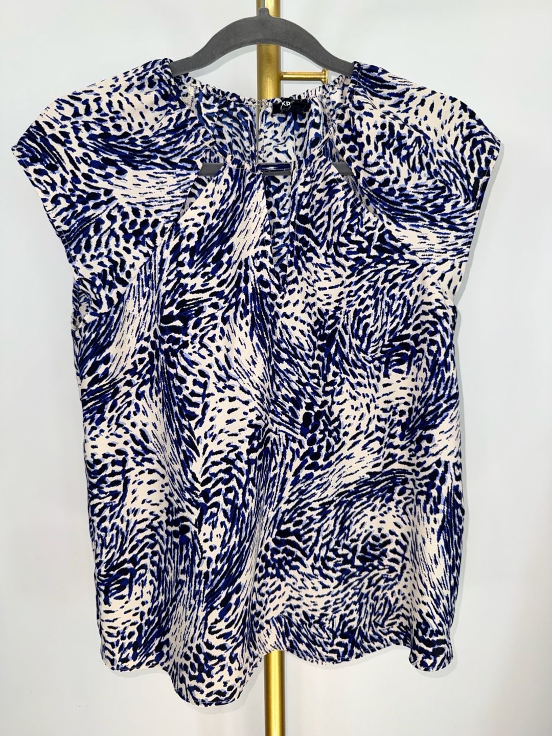 Express Blouse Size XS Blue Black Animal Print Cap Sleeve Top 2