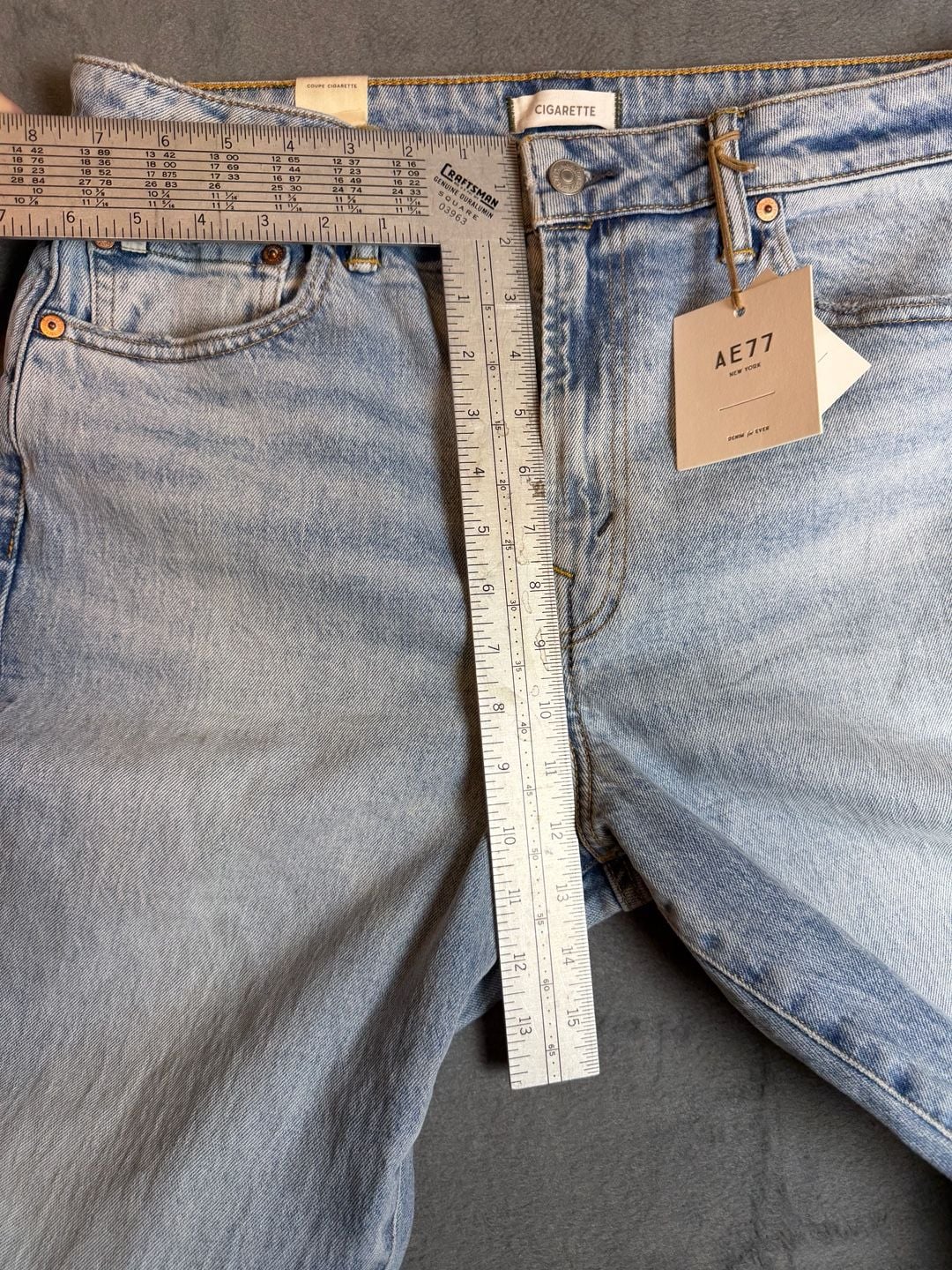 AE77 Cigarette Jeans Size 32 Light Wash Denim Straight Leg New 10