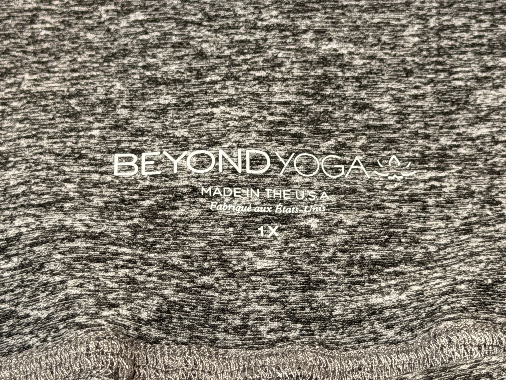 Beyond Yoga Leggings Size 1X Gray Space Dye High Waisted Pocket Crop 5