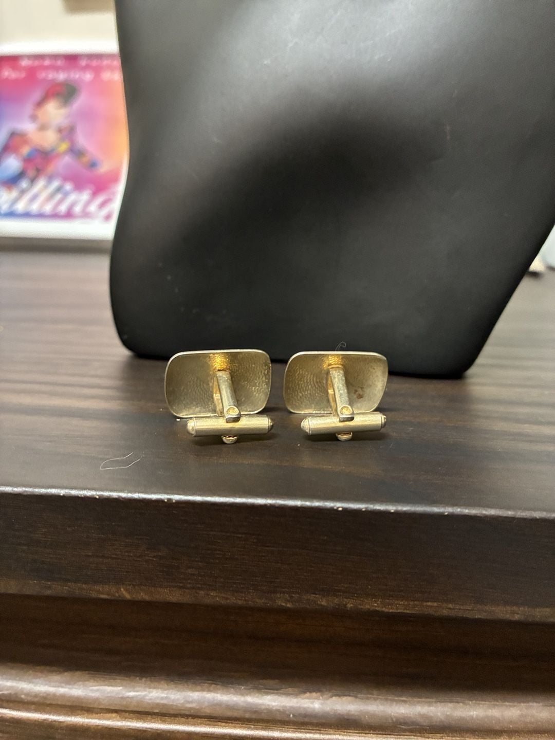 Vintage Gold Tone Engraved Rectangle Cufflinks 4