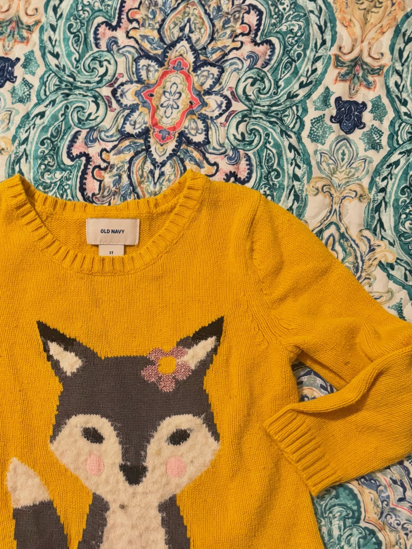 Old Navy Fox Sweater Size 3T Yellow 2