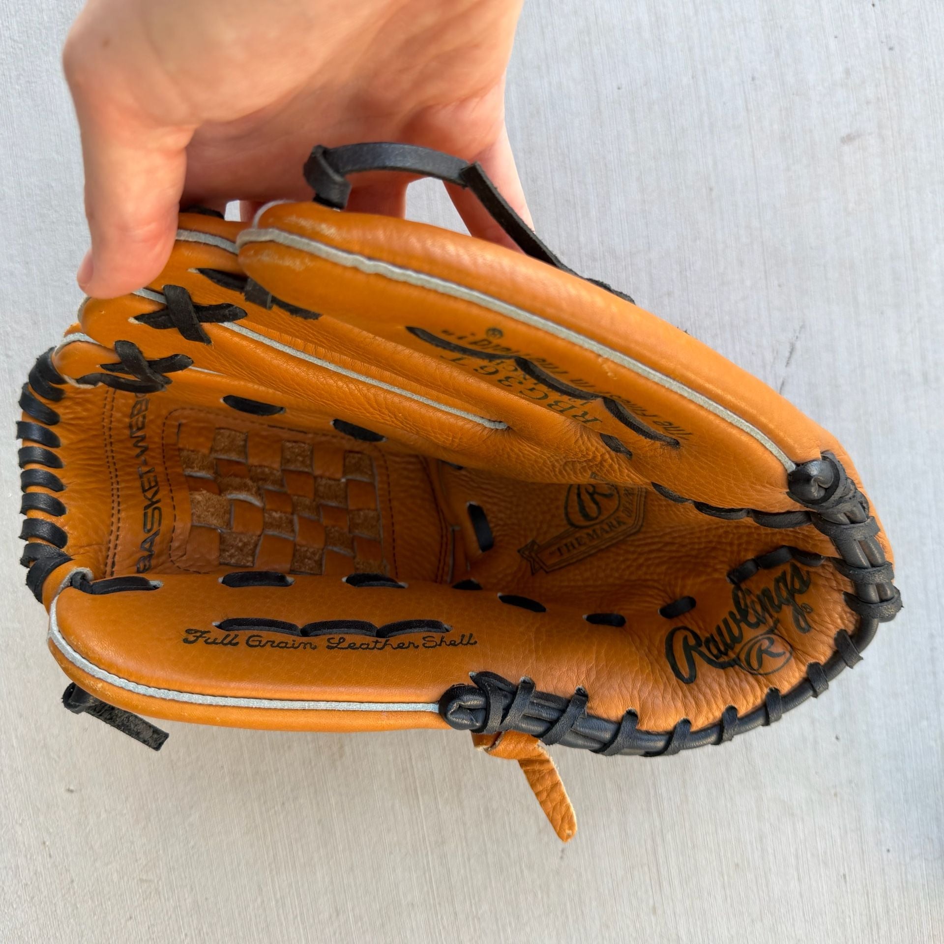 Rawlings Legt RBG36T Fastback 12 1/2 Inch Baseball Glove Right Hand Throw 4