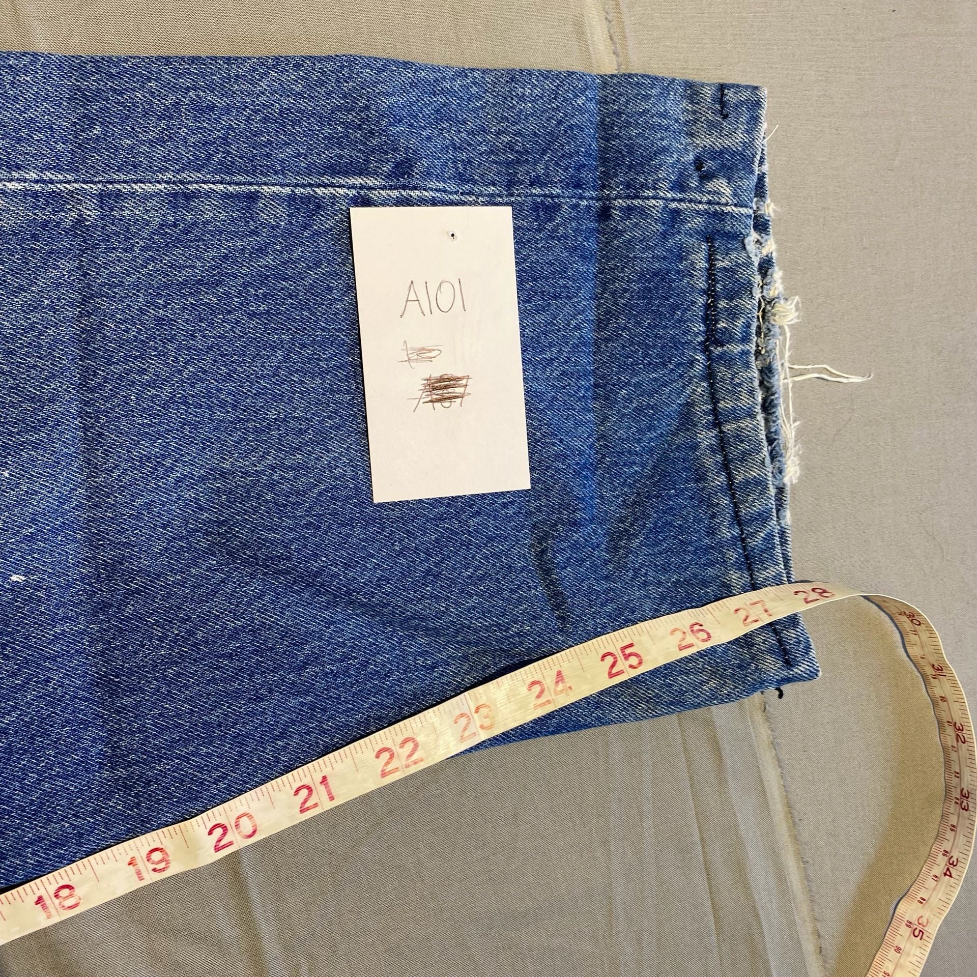 Levi's 501 Straight Leg Jeans Blue Denim 8