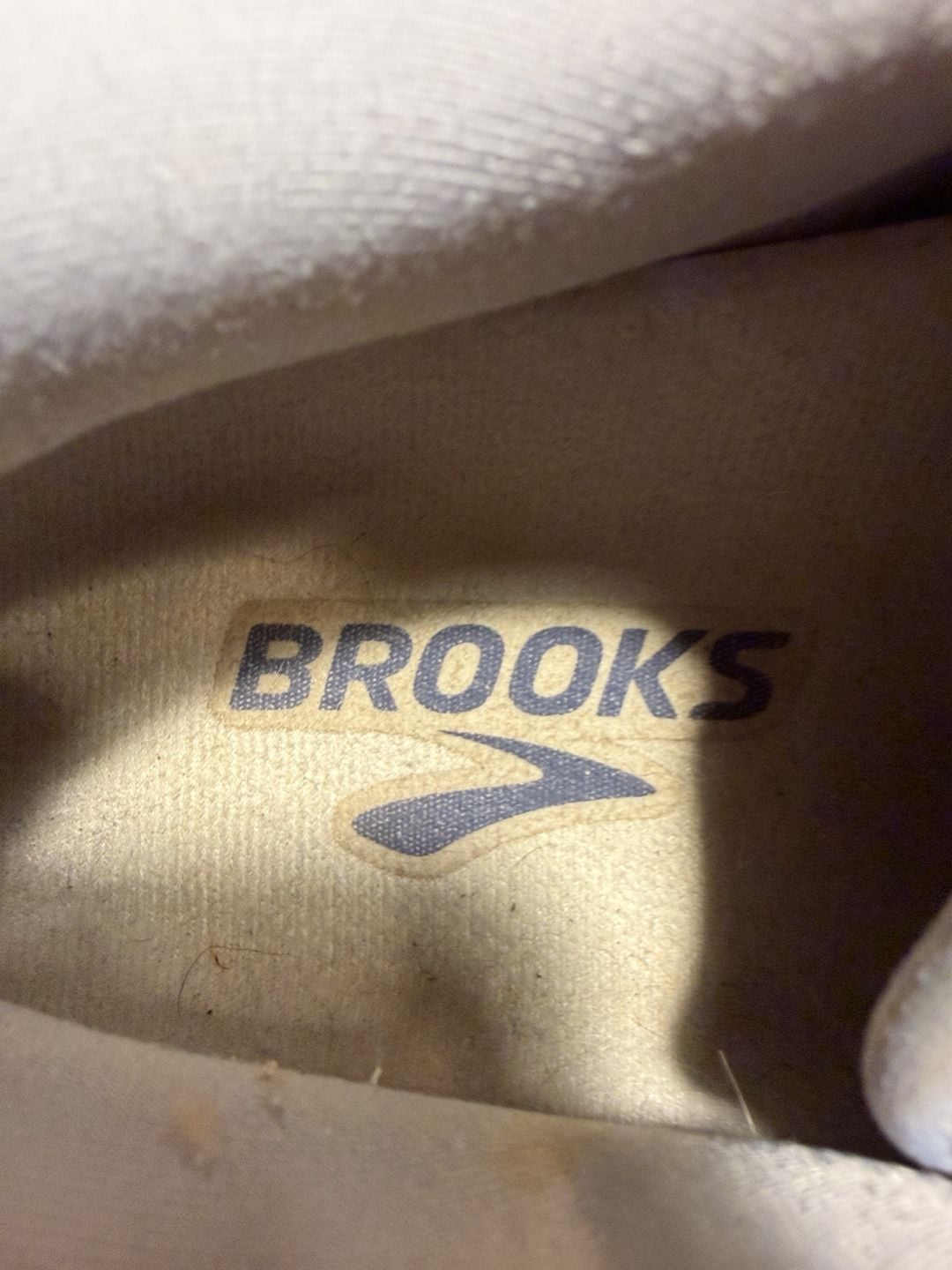 LUS 22 Brooks Ghost 15 Size 10 White Purple Running Shoes 4