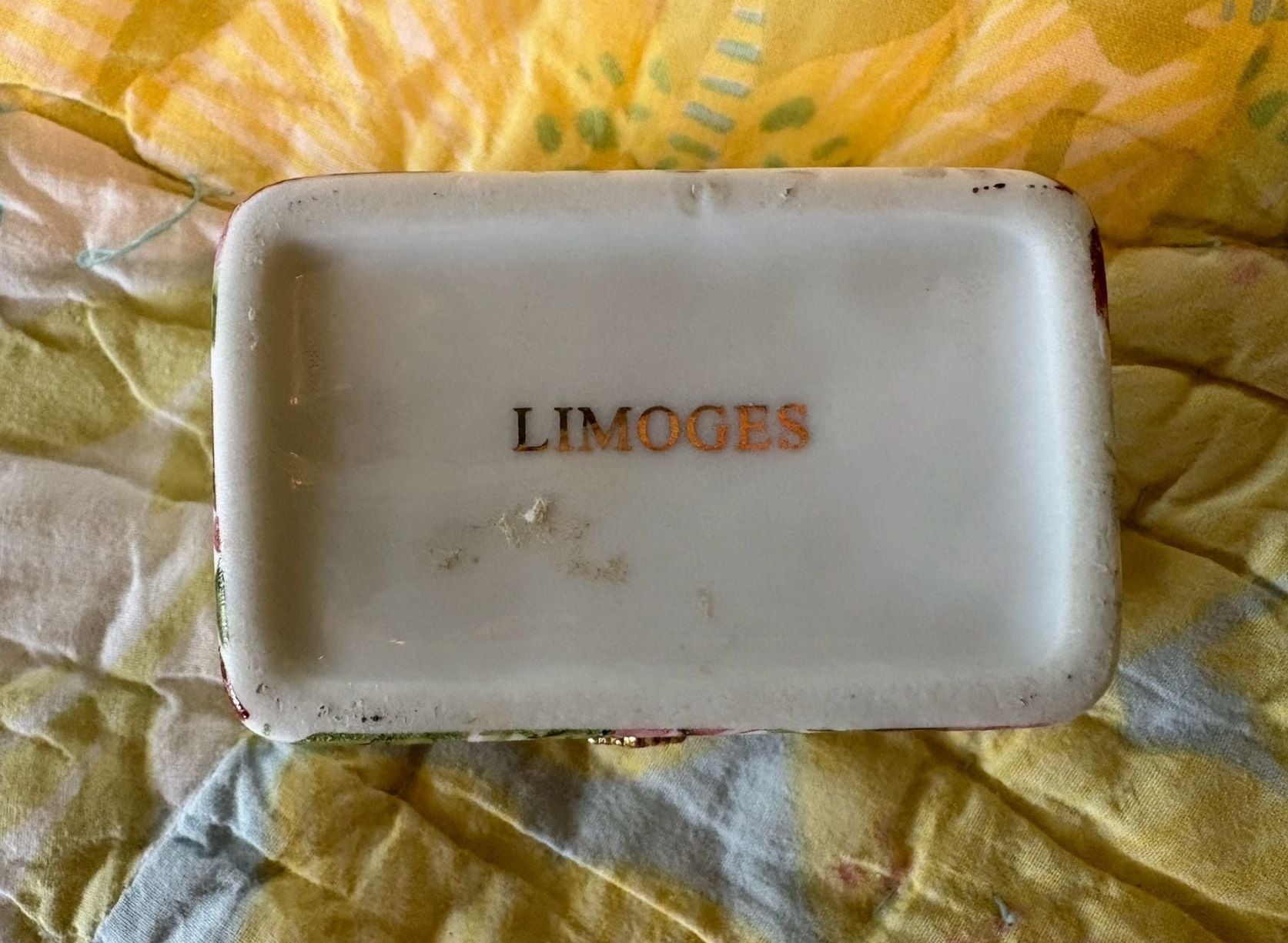 EUC Limoges Porcelain Rose Floral Trinket Box Gold Trim Hinged 3