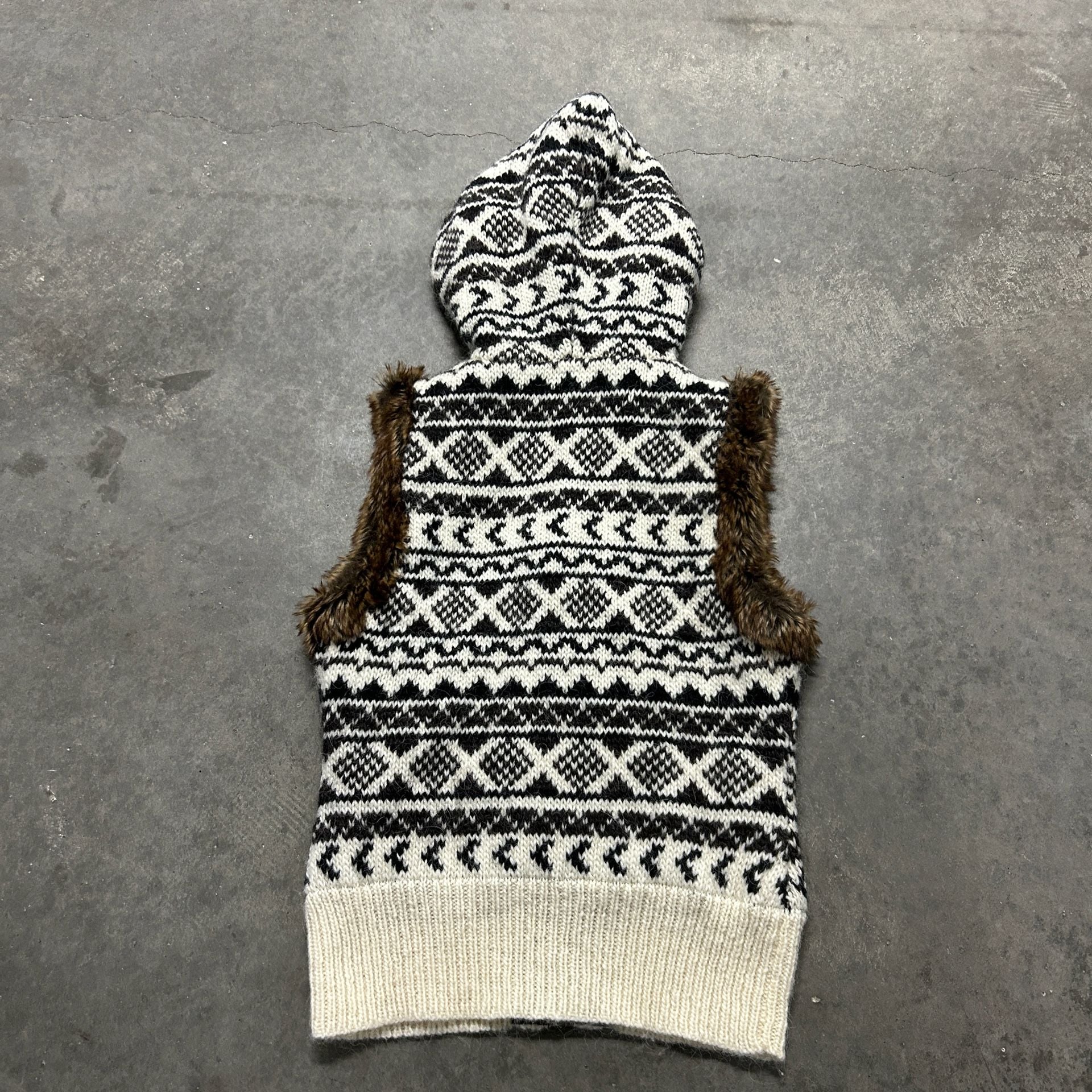 J Davidsson 100% Icelandic Wool Fair Isle Hooded Sweater Vest Faux Fur M 3
