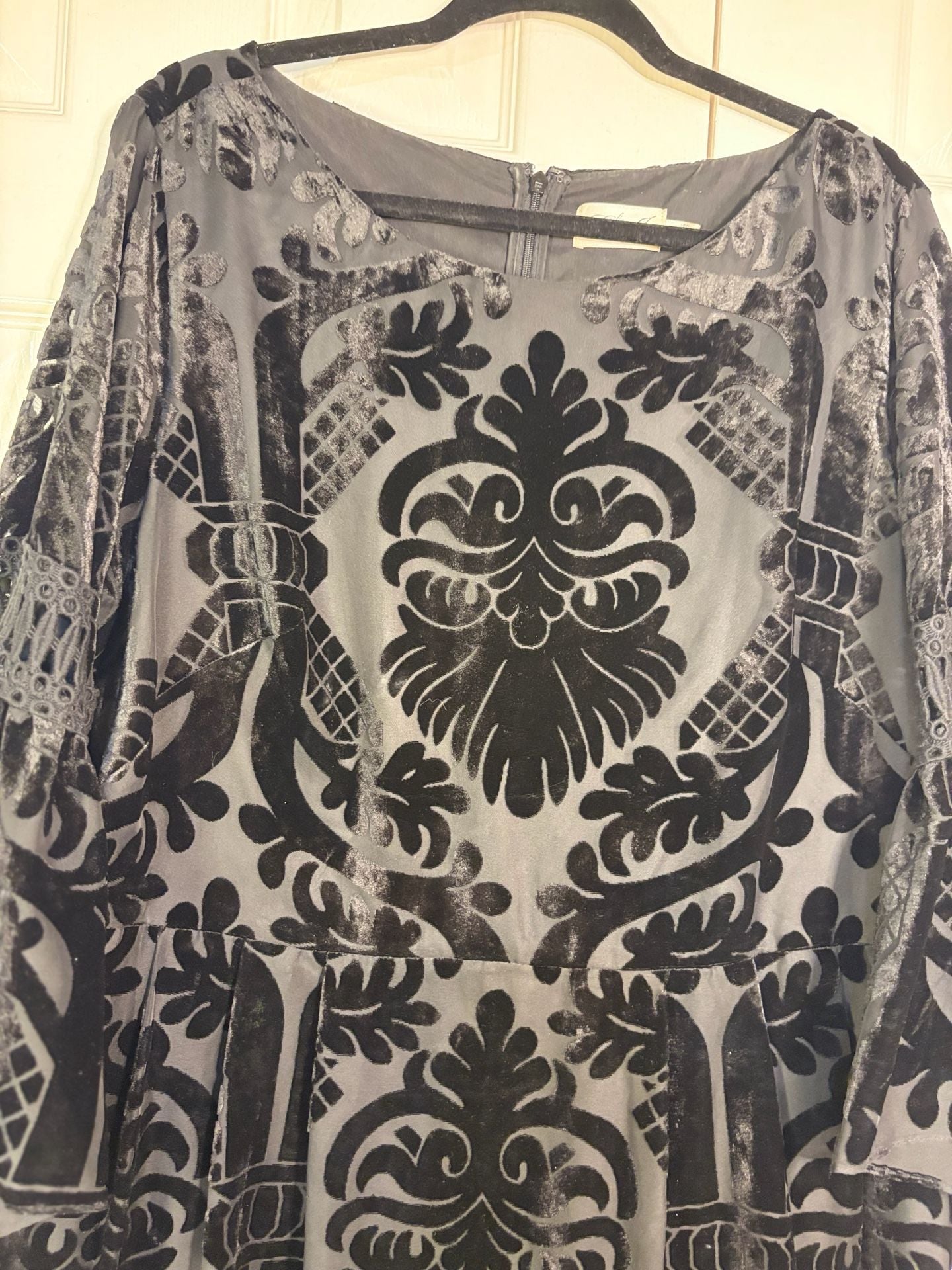 Eliza J Velvet Dress Size 18W Black Burnout 9