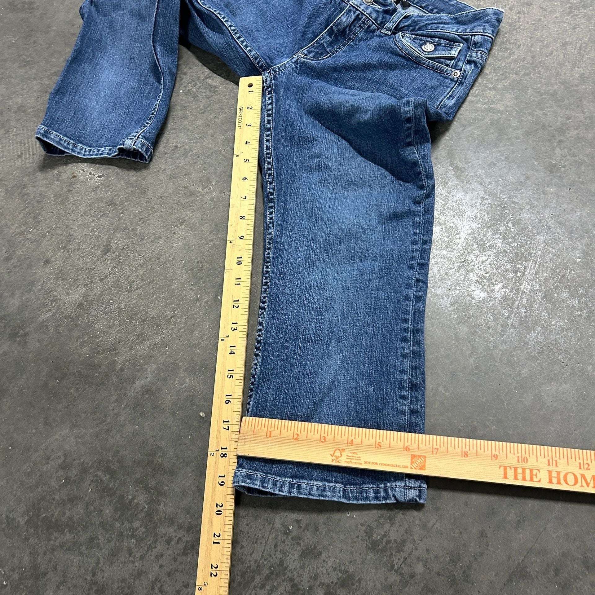 Harley Davidson Womens Size 2 Y2K Capri Jeans Embroidered Logo Cropped Denim 6