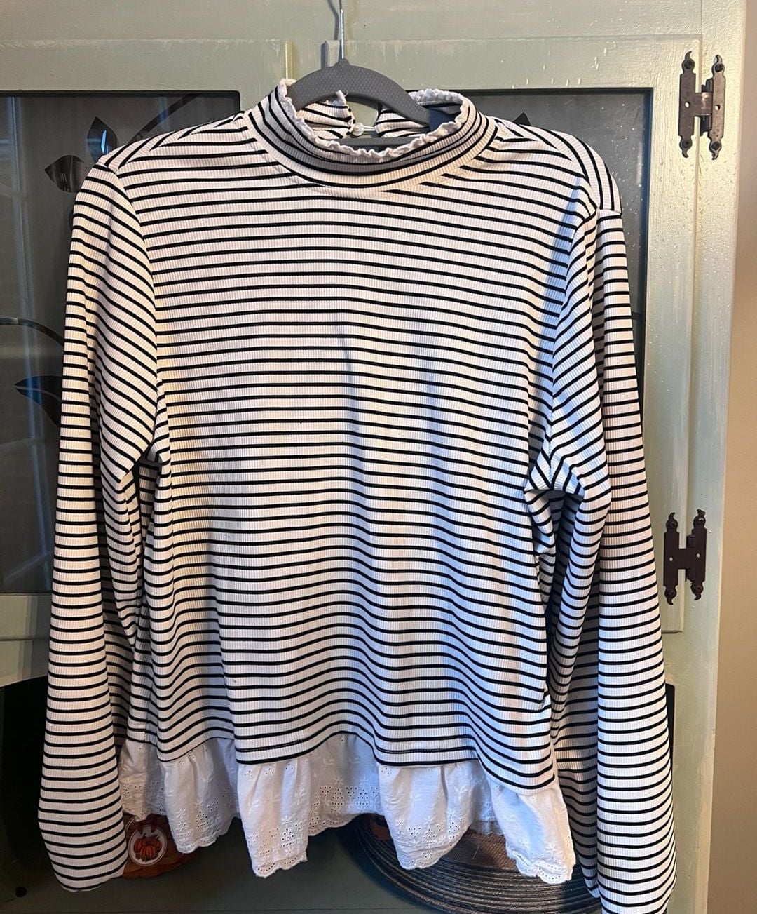 Friful Black White Striped Long Sleeve Top Size L Ruffled Hem 3