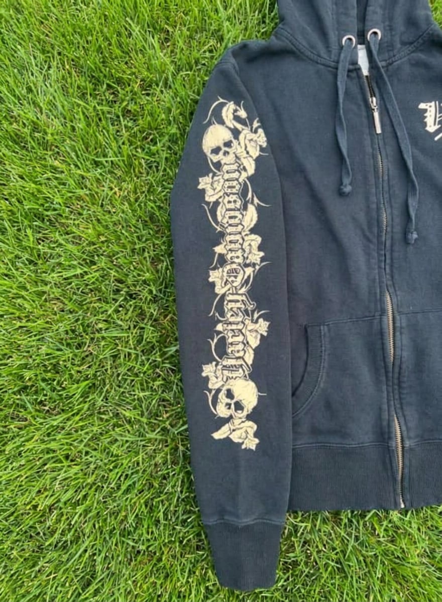 Product thumbnail 4