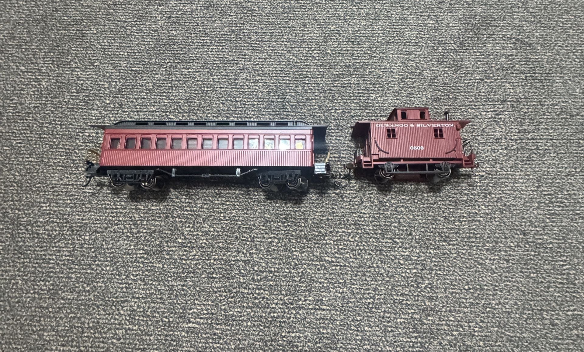 Bachmann Durango & Silverton Passenger Car And Caboose 1