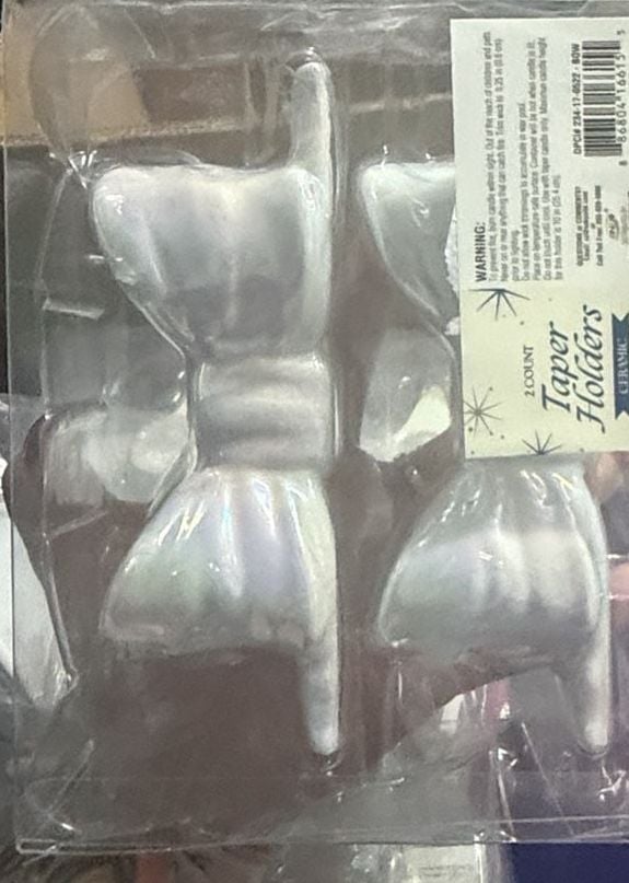 5 Star Ceramic Taper Holders 2 Count Set
4 bow ceramic taper holders to count set total of nine sets 2
