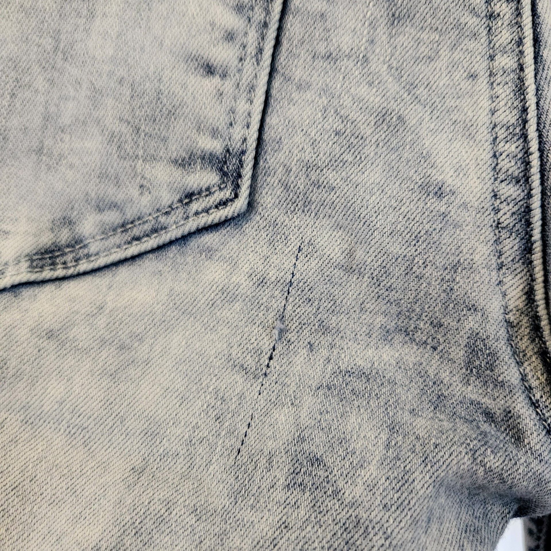 Guess Low Rise Skinny Jeans Size 15 Light Wash Acid Wash Denim 5