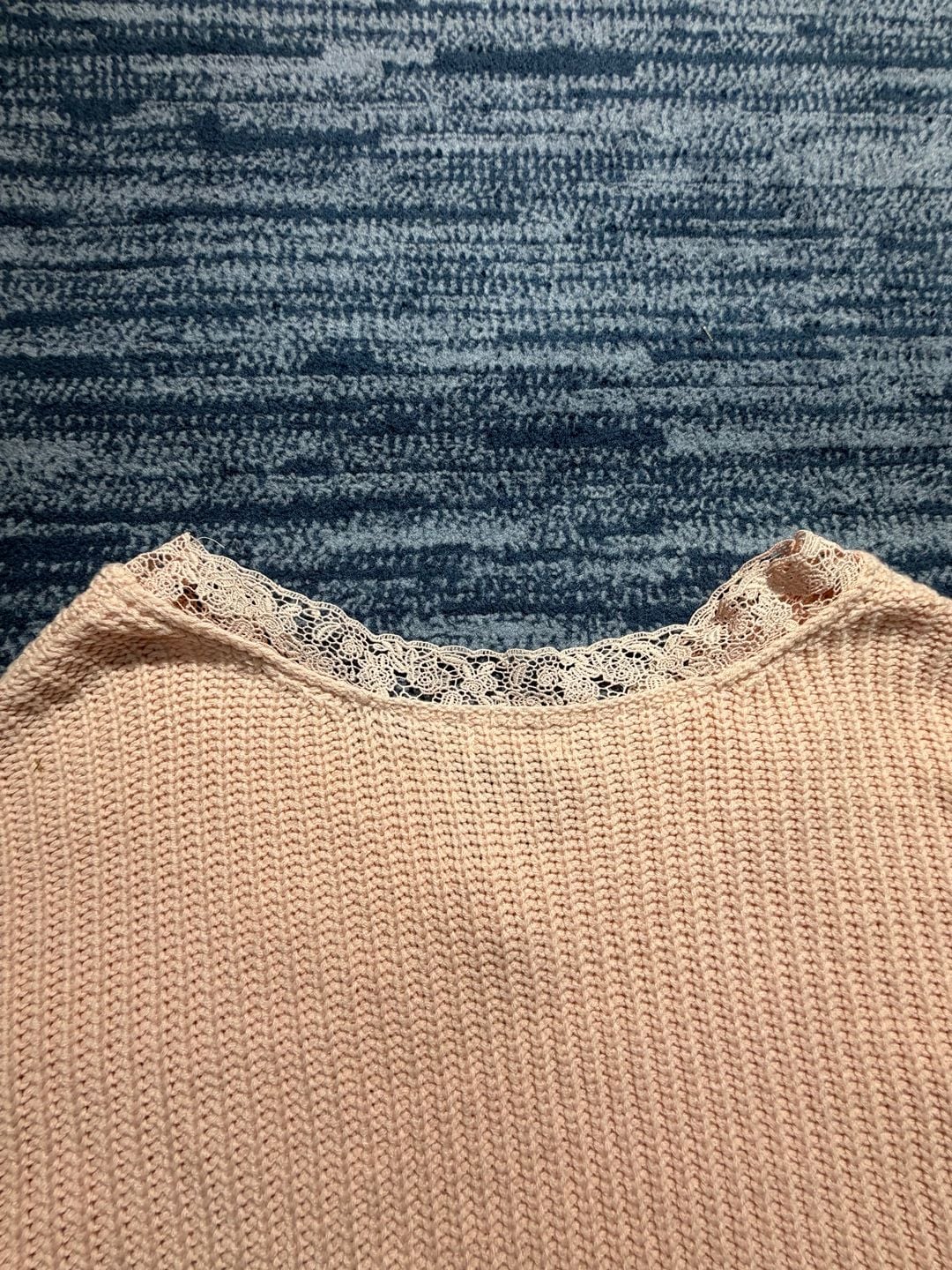 B.P. Lace Trim V-Neck Sweater Size L 11