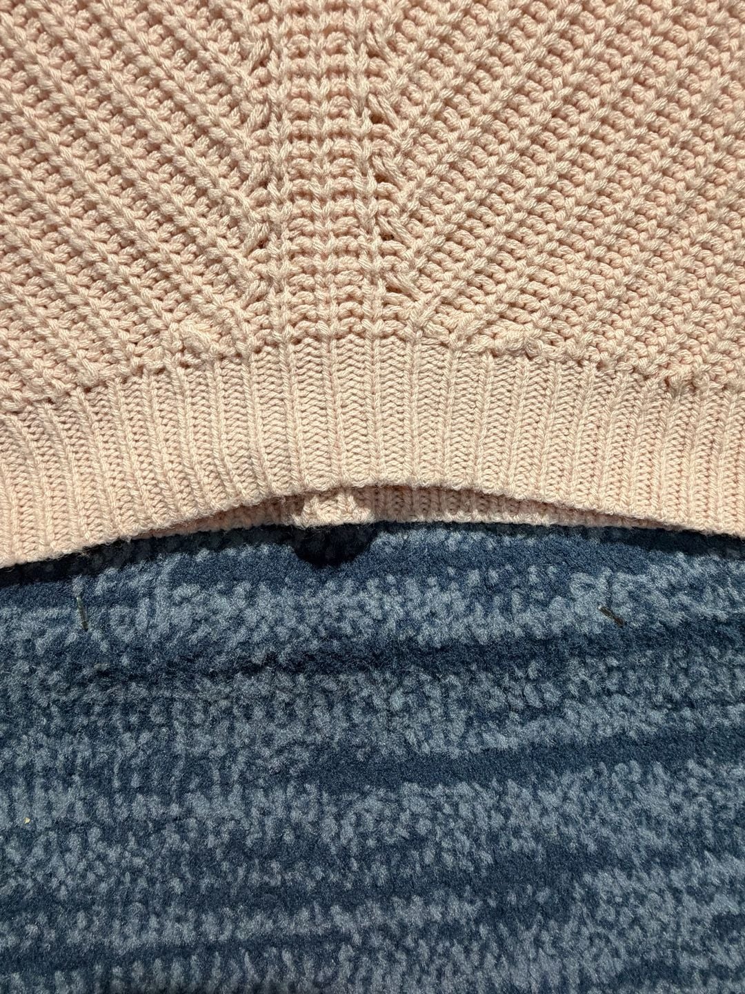 B.P. Lace Trim V-Neck Sweater Size L 18