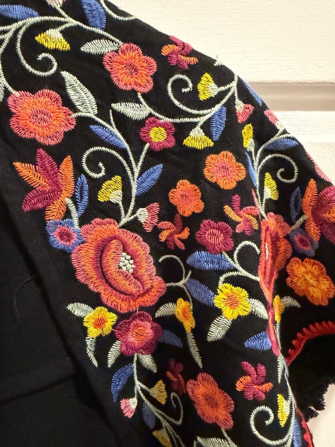 NWT Umgee boutiqueEmbroidered Top Black Floral Short Sleeve Shirt Sz XL 5