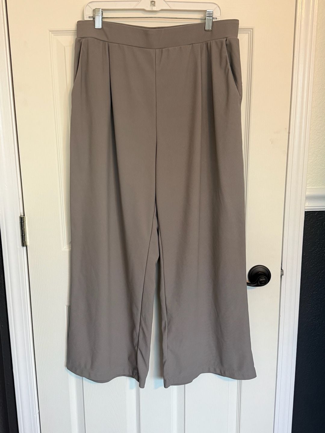 Halara Grey Wide Leg Pants 2