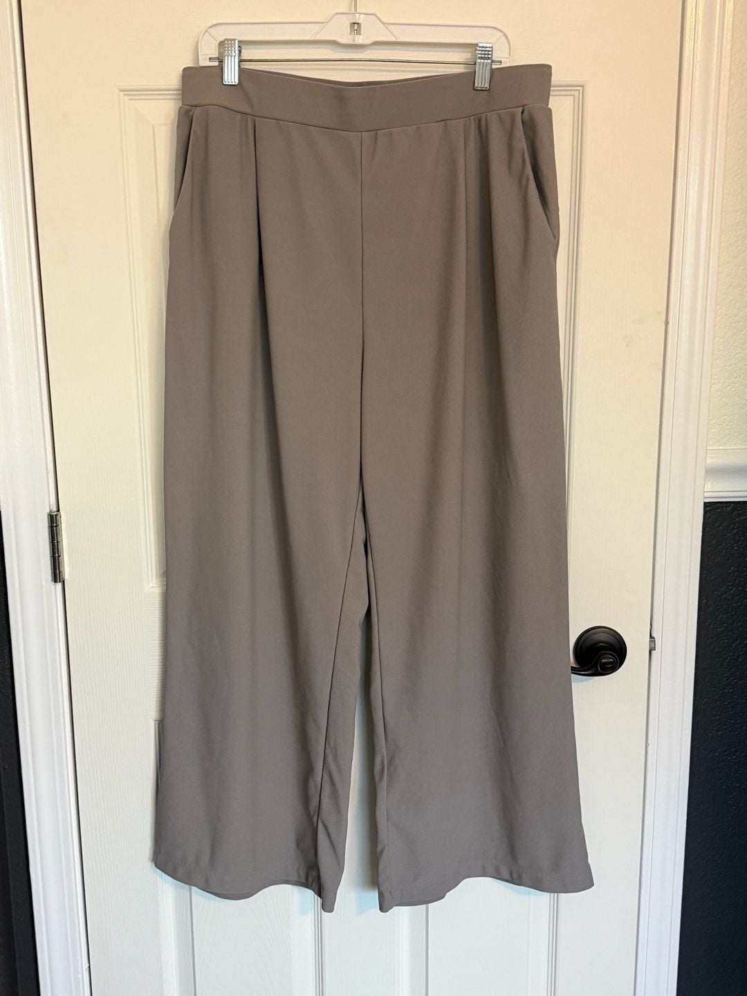 Halara Grey Wide Leg Pants 3