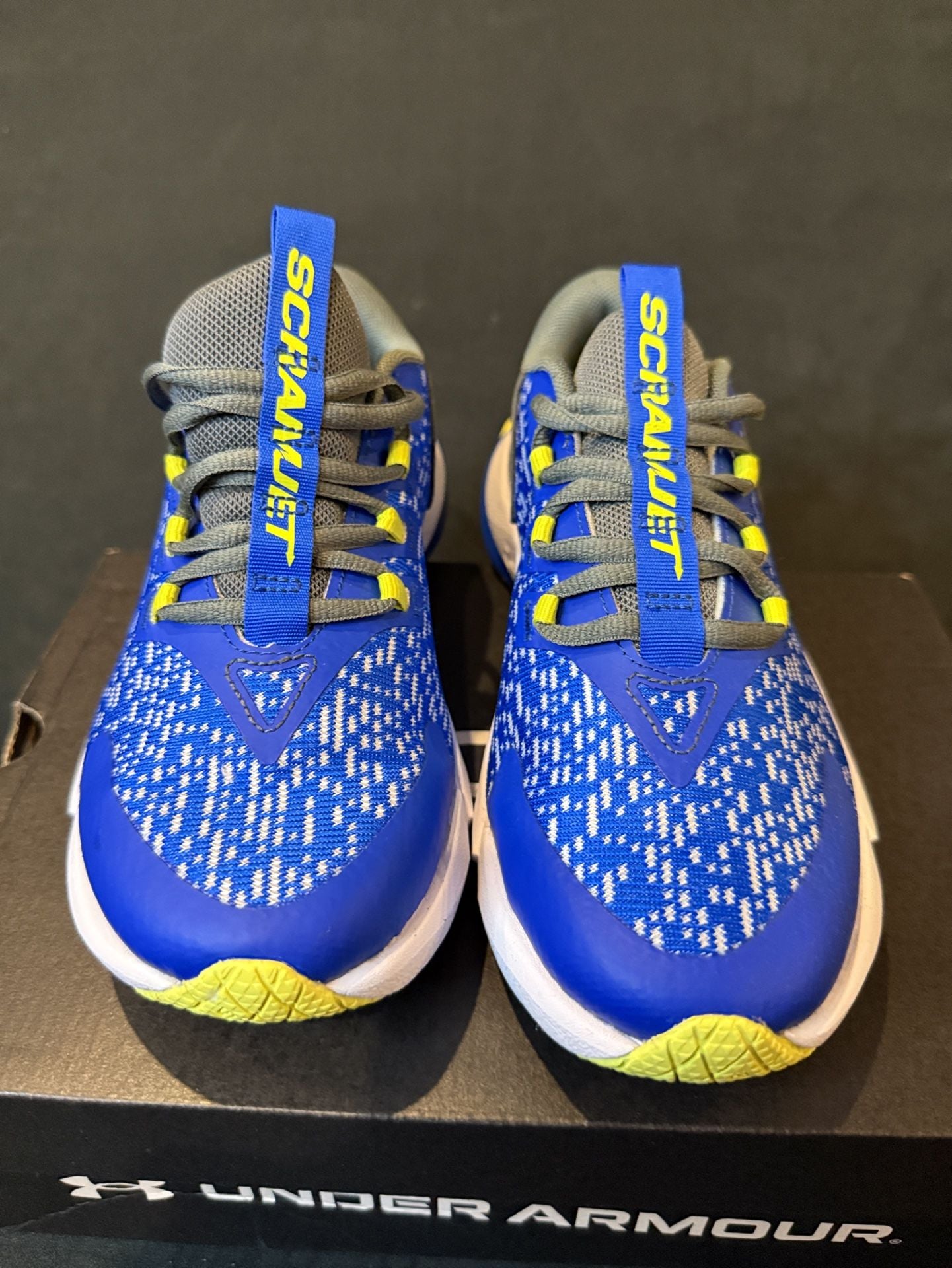 Under Armour Scramjet 4 Size 4Y Blue Yellow Sneakers 3