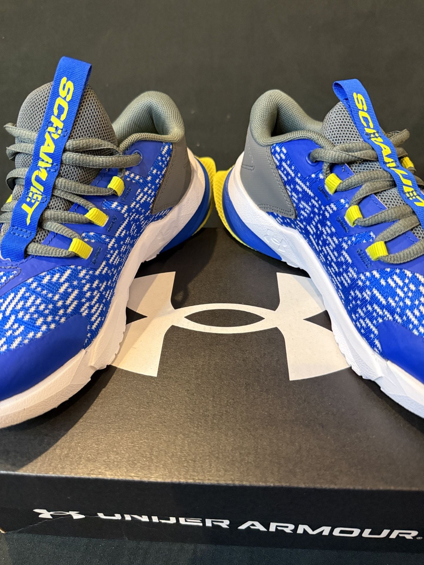 Under Armour Scramjet 4 Size 4Y Blue Yellow Sneakers 4