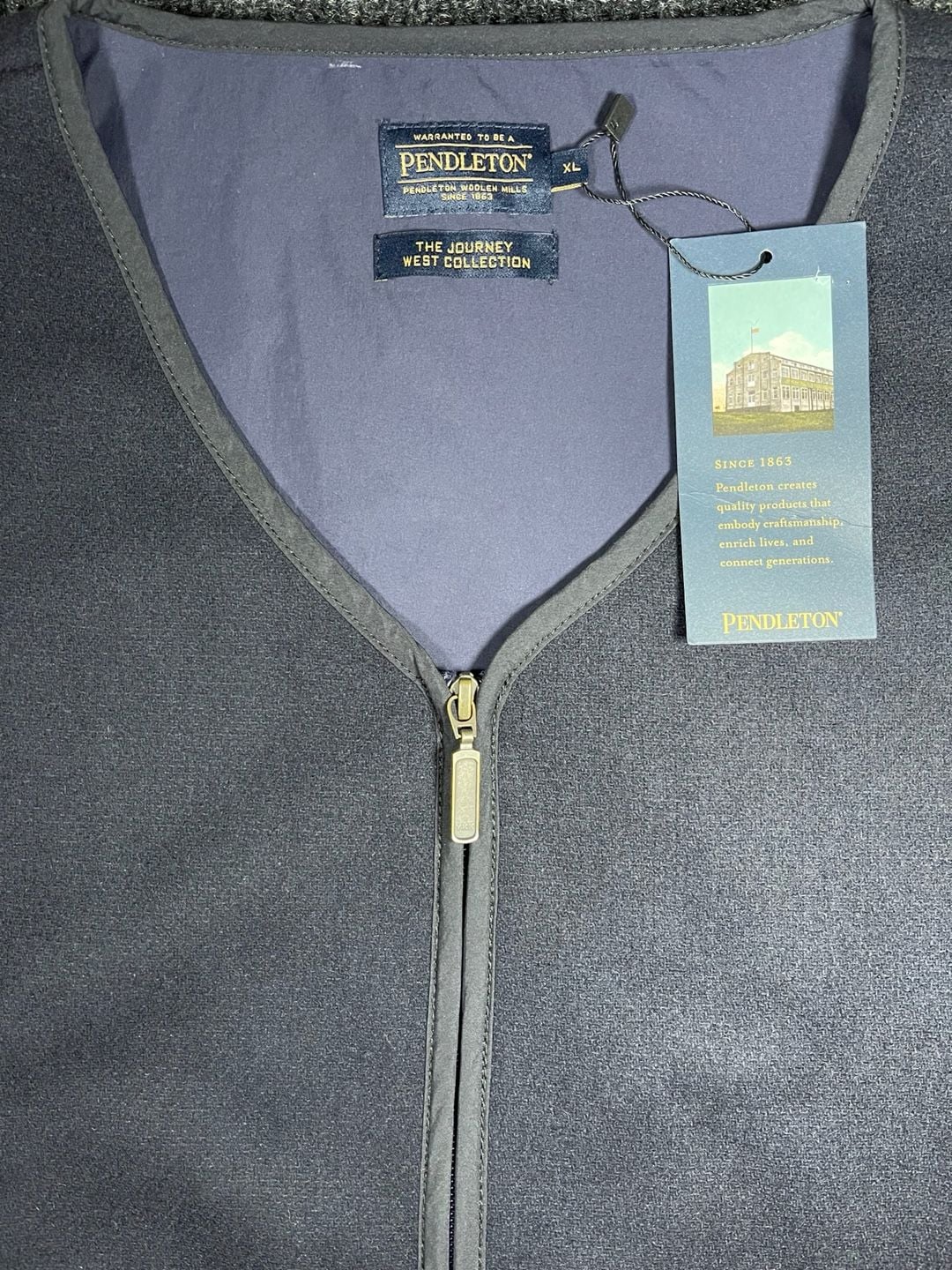 Pendleton The Journey West Collection Vest NWT Size XL Black Full Zip 3