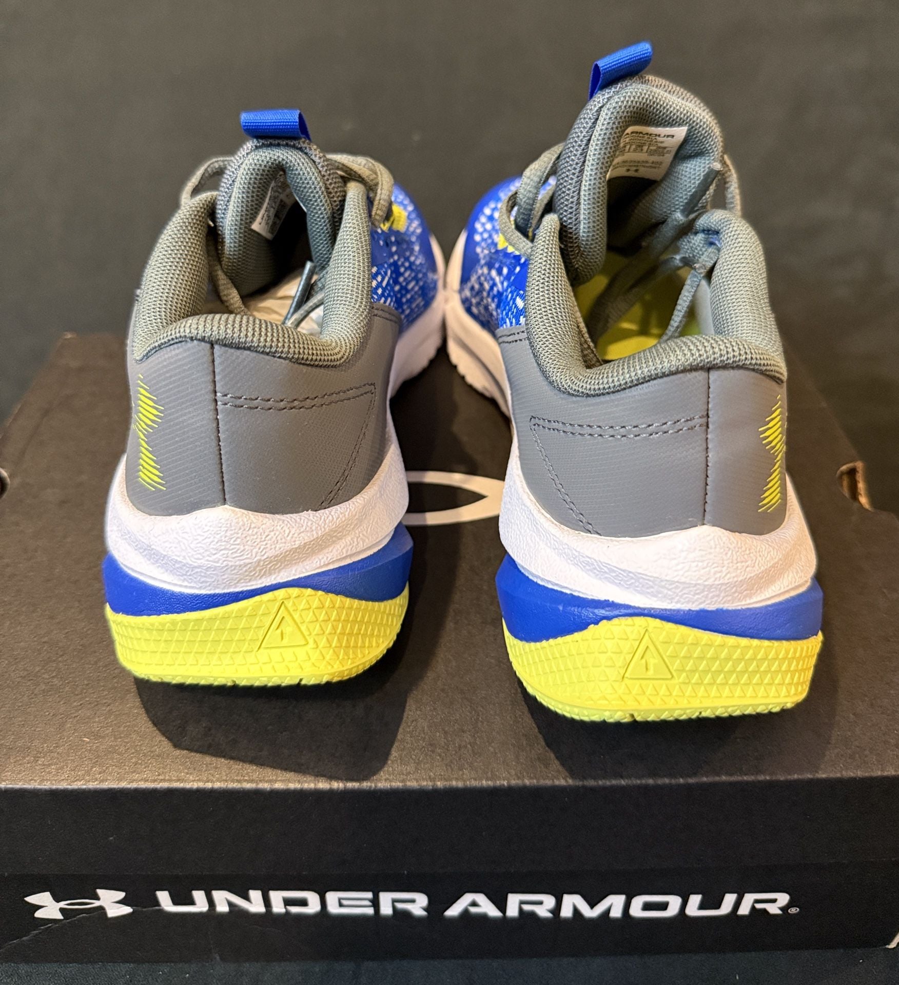 Under Armour Scramjet 4 Size 4Y Blue Yellow Sneakers 5