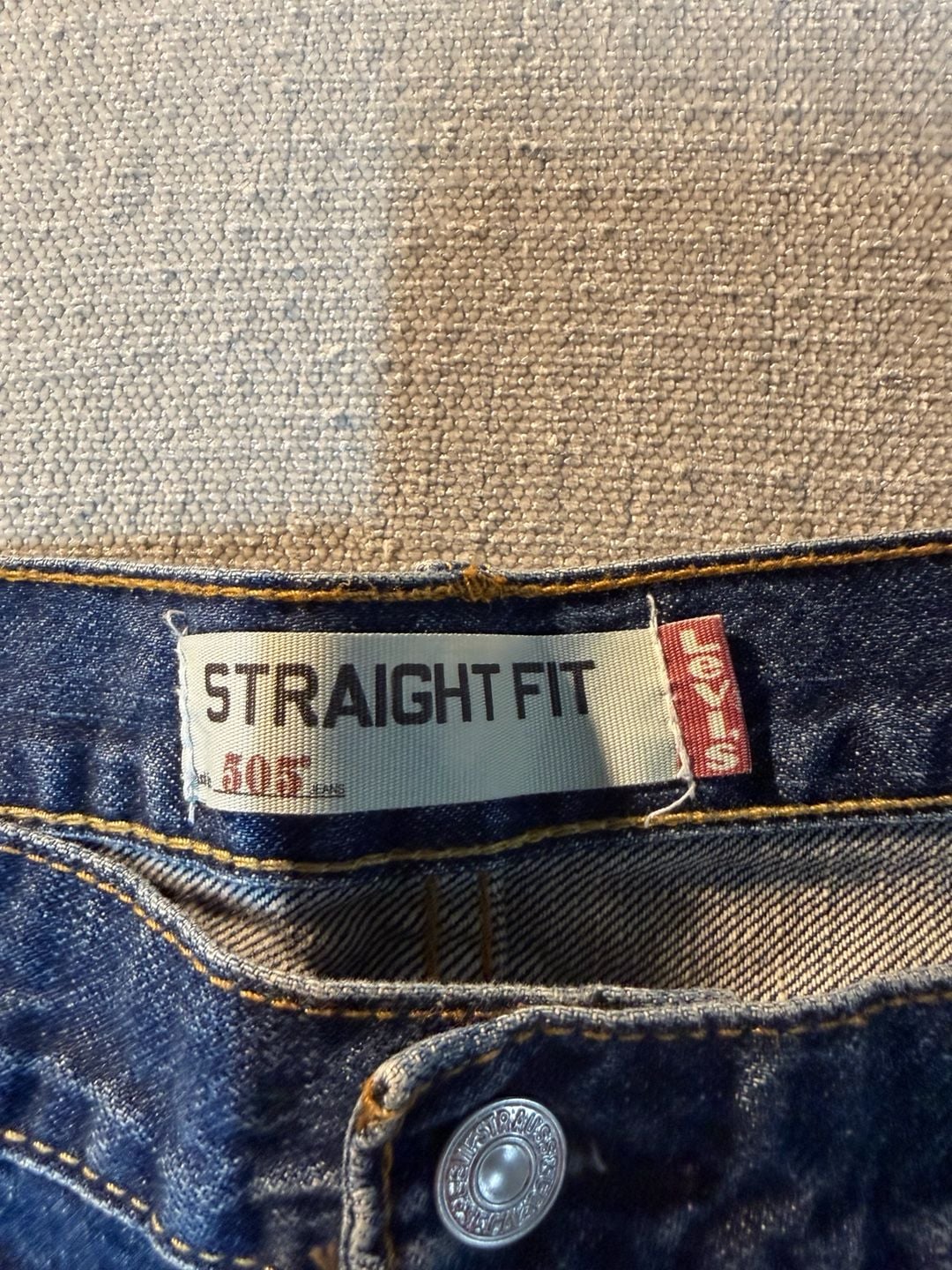Levi's 505 Straight Fit Denim Shorts W42 2