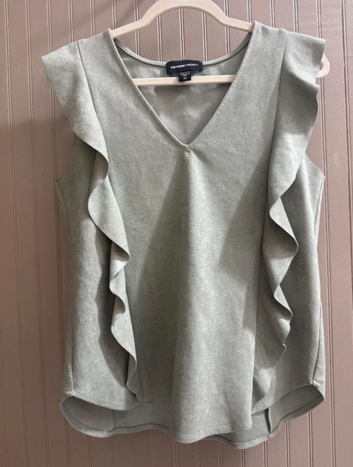 Fifteen Twenty Ruffle Suede Top Size M Sage Green Sleeveless Blouse 2