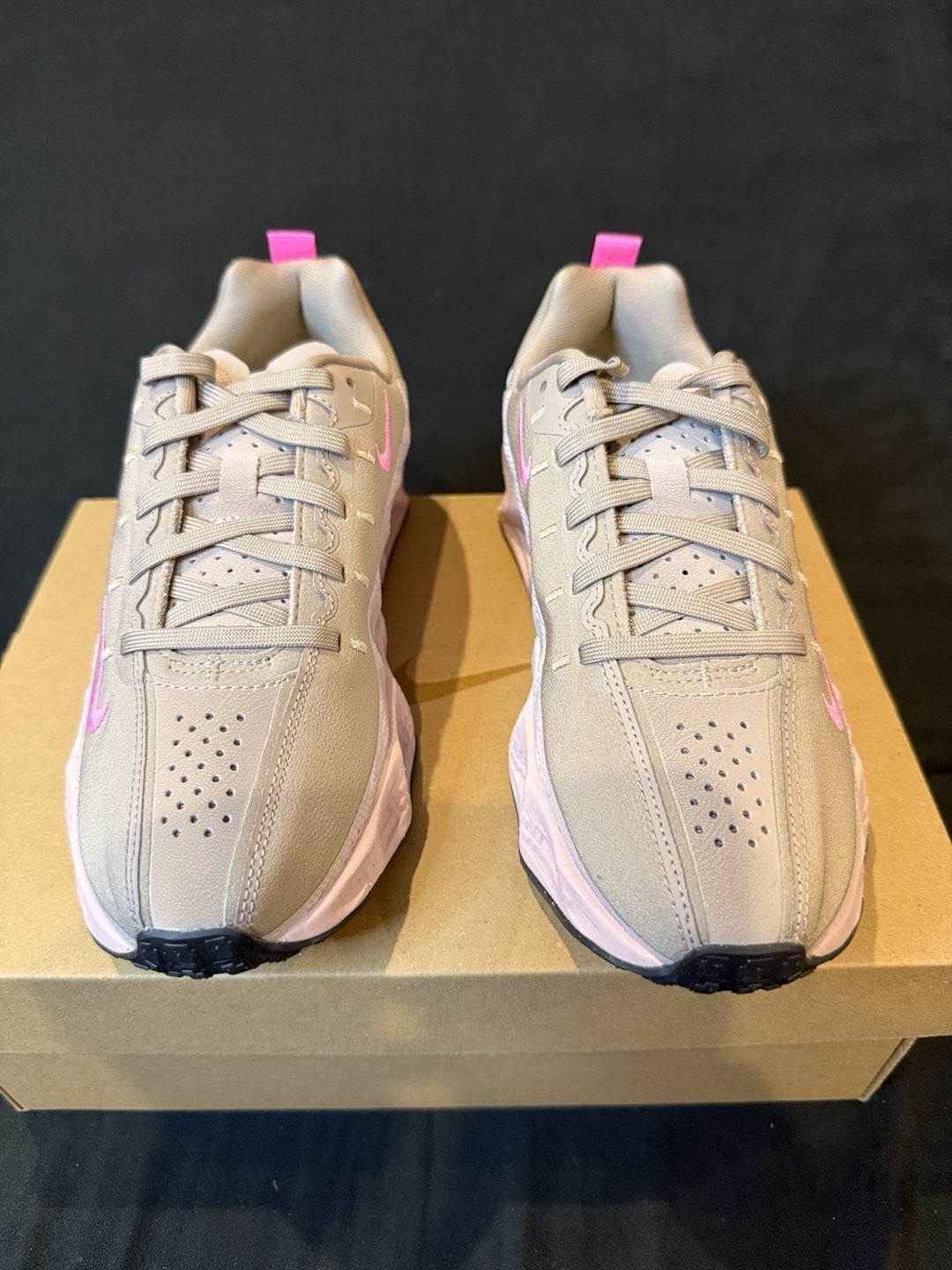 Nike React Sneaker Size 4.5Y Pink/Grey 3