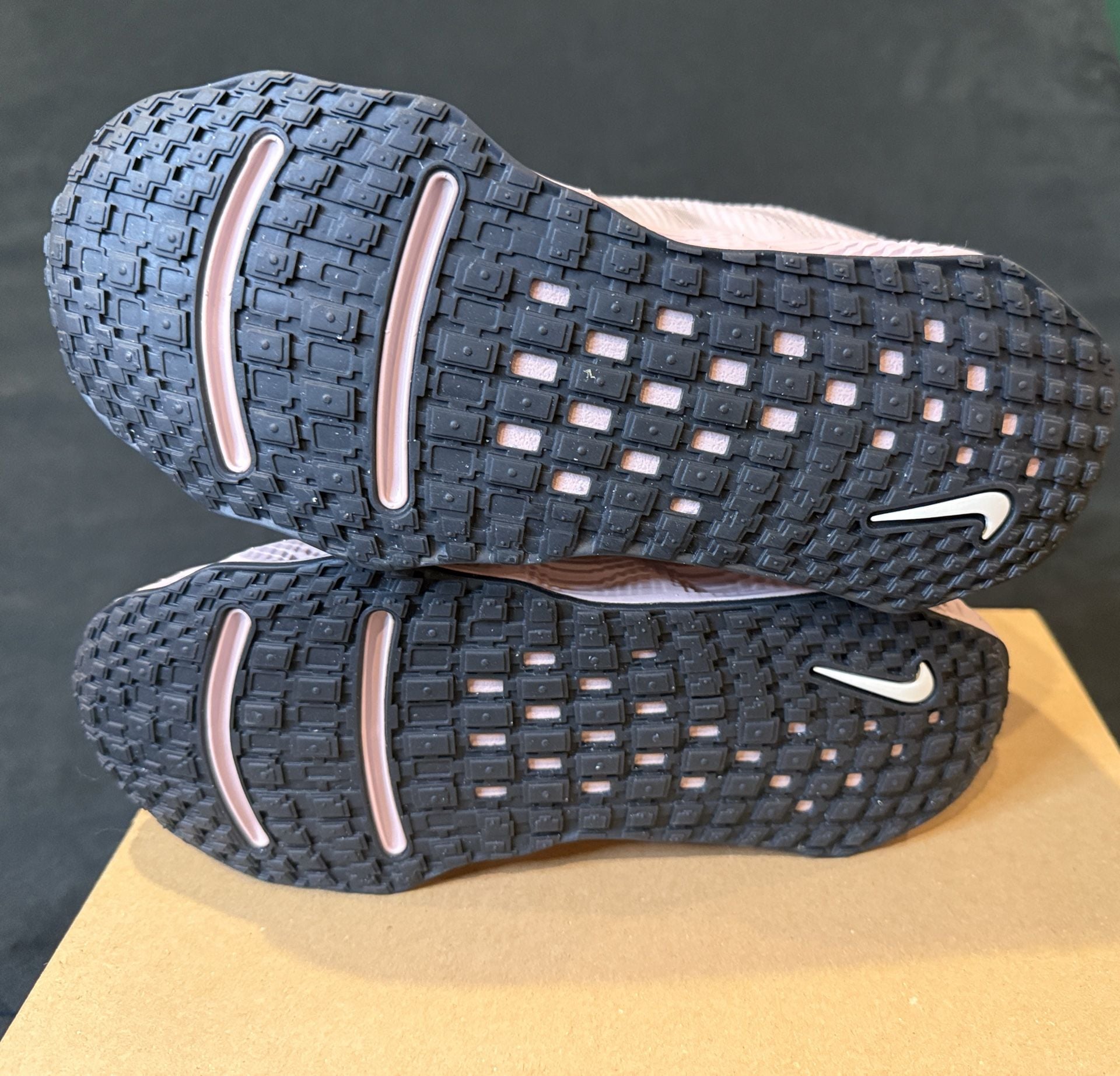 Nike React Sneaker Size 4.5Y Pink/Grey 7
