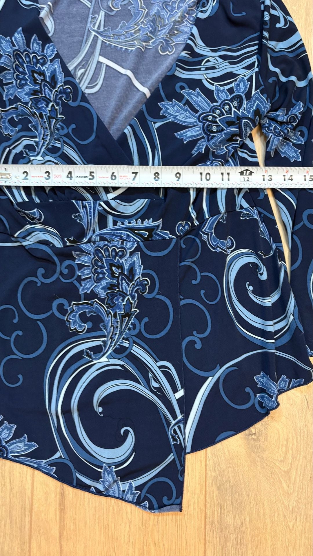 Susan Lawrence Wrap Blouse Size S Blue Floral Long Sleeve Top 5