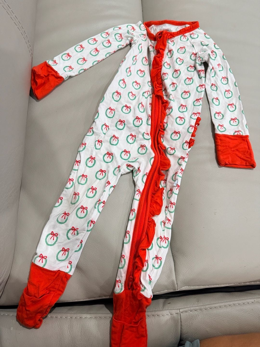 Bamboo Baby Wreath Christmas Ruffle Sleeper Size 6-12M 2