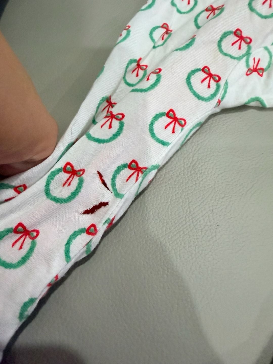 Bamboo Baby Wreath Christmas Ruffle Sleeper Size 6-12M 5