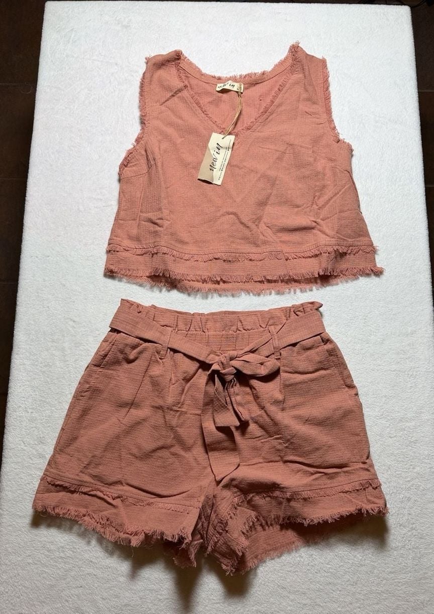 New In Two Piece Set Size M Dusty Rose Cotton Crop Top & Shorts 1