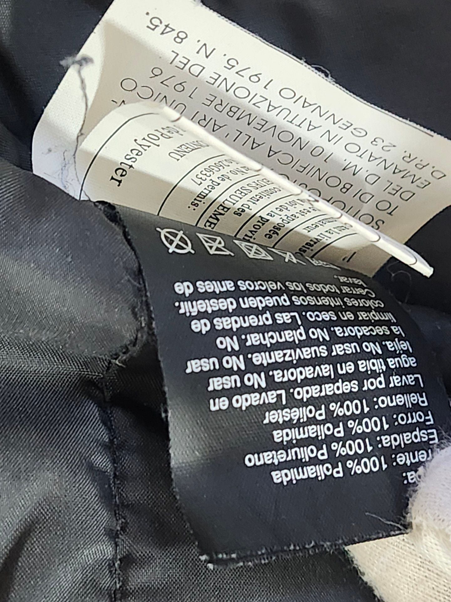 Helly Hansen Hooded Jacket Black 6